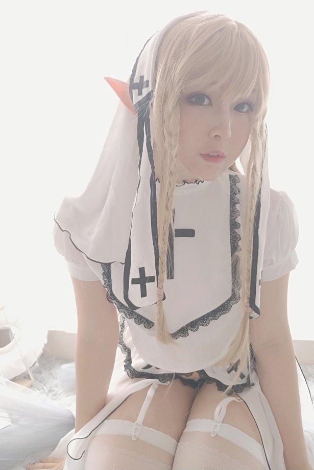 小容仔咕咕咕写真cos图集_容鸽 [36图片/2视频/178MB]
